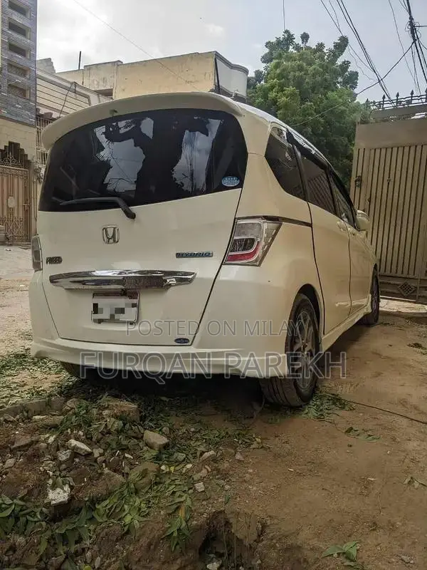 Honda Freed 6-Seater MPV - Reliable Family Vehicle