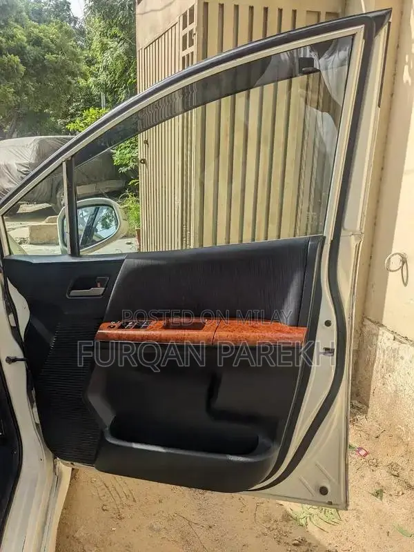 Honda Freed 6-Seater MPV - Reliable Family Vehicle