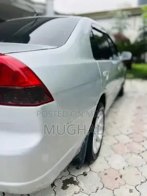 2004 Honda Sedan - Clean Vehicle Ready to Drive