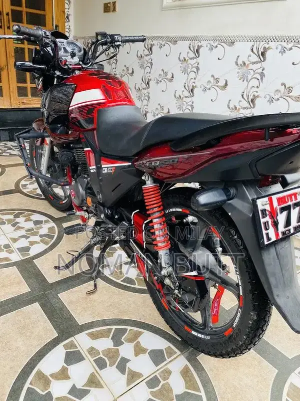 Honda CB 150 F Motorcycle - 2022 Model Sports Bike