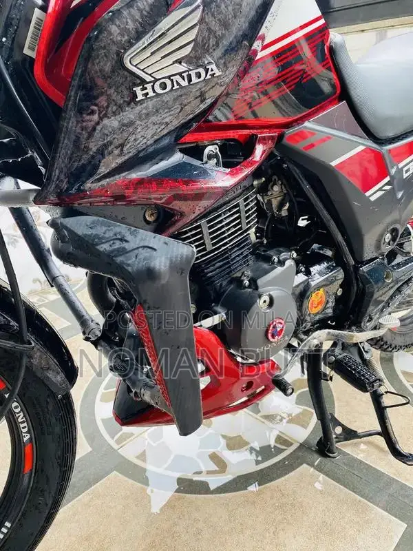 Honda CB 150 F Motorcycle - 2022 Model Sports Bike
