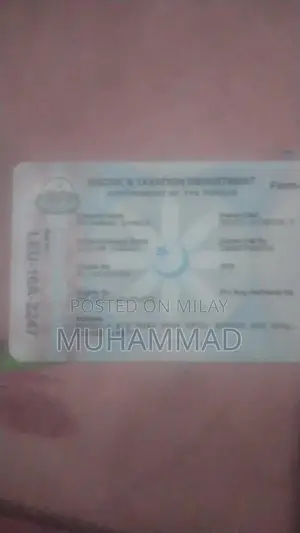 2016 Automotive Vehicle with Normal Positioning