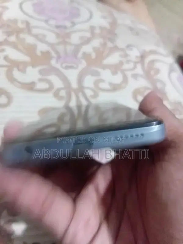 Infinix Smart 8 Smartphone 4GB RAM 64GB Storage