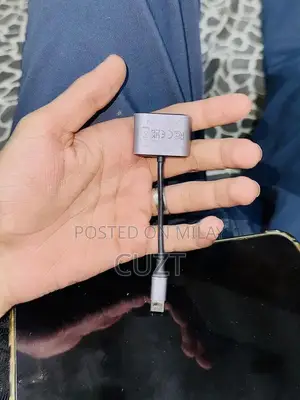 UGREEN USB Splitter for Tablets and Phones