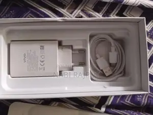 Vivo Smartphone 4GB RAM 128GB Storage with Accessories