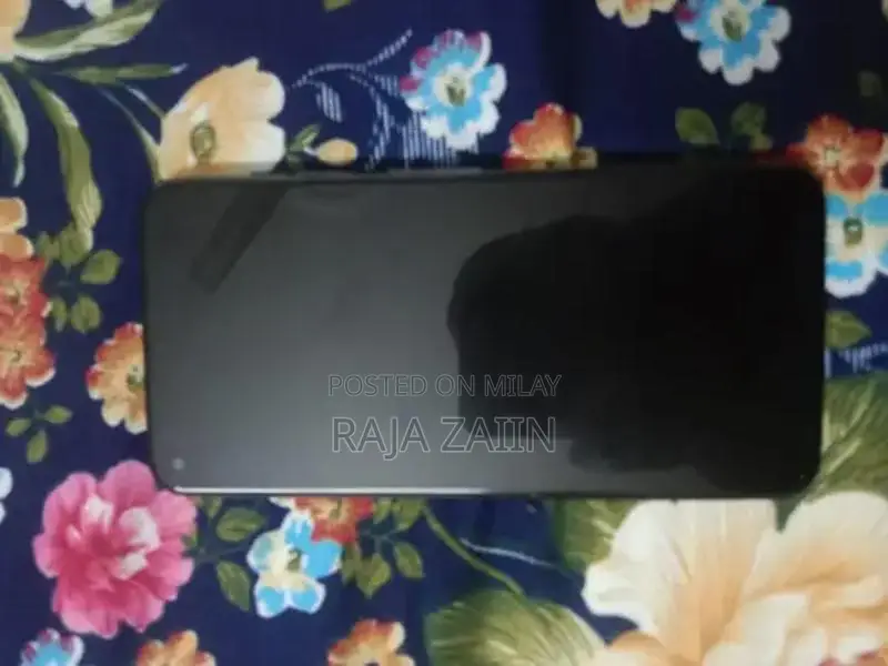 Google Pixel 5 Smartphone - Excellent Condition Unlocked