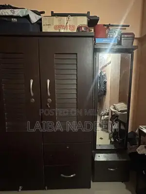 Wooden King Size Bedroom Set with Wardrobe and Dressing Table