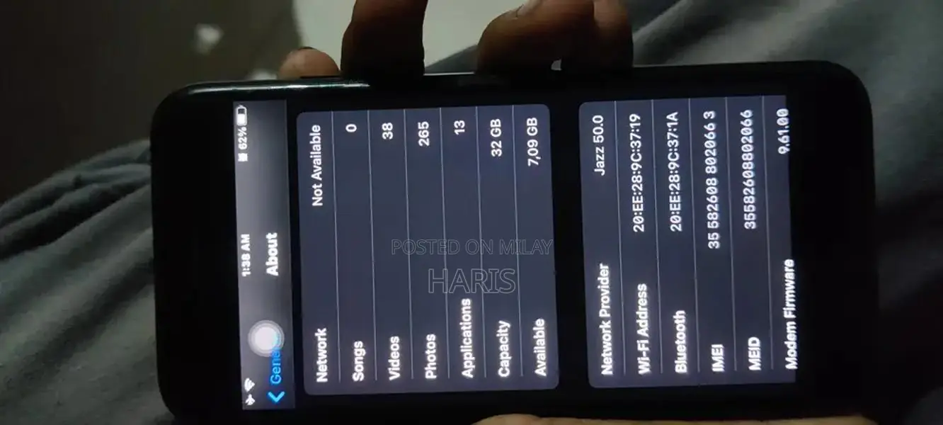 Apple iPhone 7 32GB Smartphone with 100% Battery Health