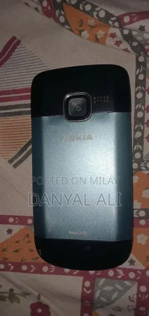 Nokia C3 Compact Mobile Phone with Charger