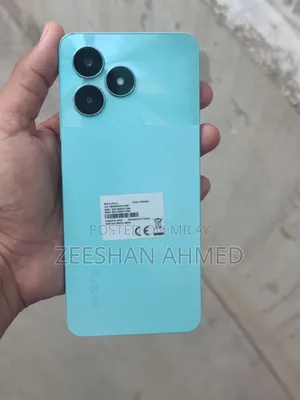 Photo - Realme C51 64 GB Green