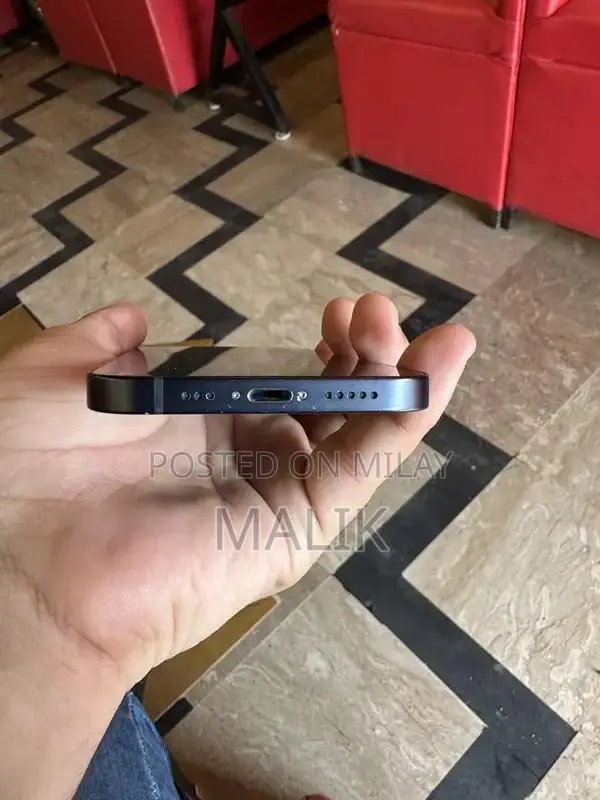 Apple iPhone 12 JV Excellent Condition Smartphone