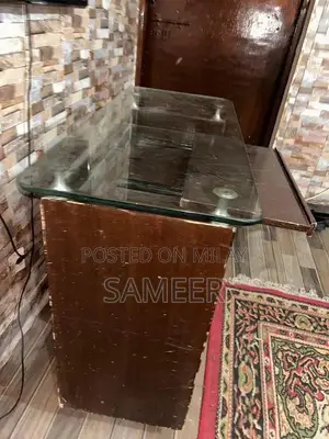 Photo - Wooden Mirror Computer Table with Sleek Modern Design