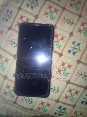 Apple iPhone 256GB with Face ID and Panel Change