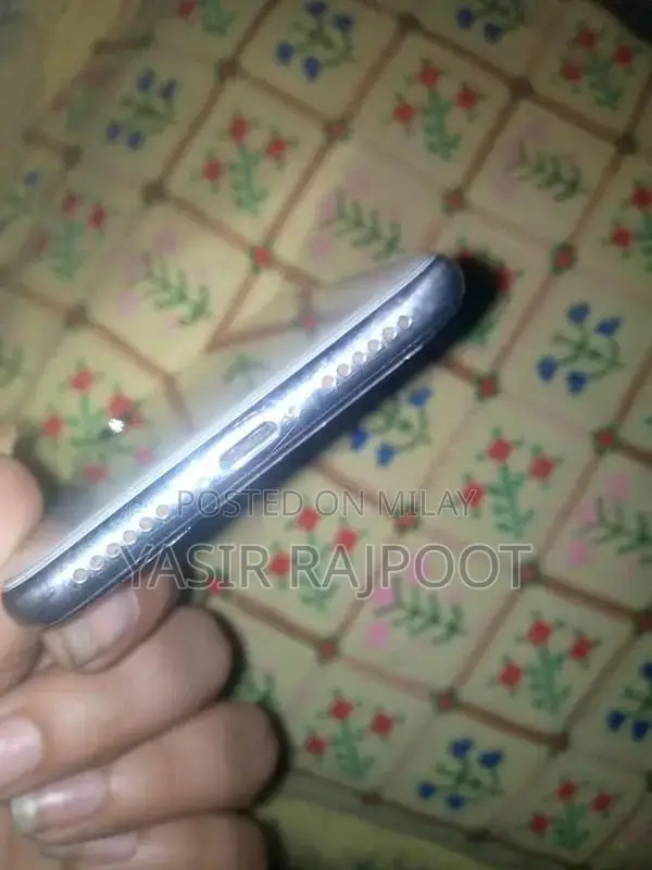 Apple iPhone 256GB with Face ID and Panel Change