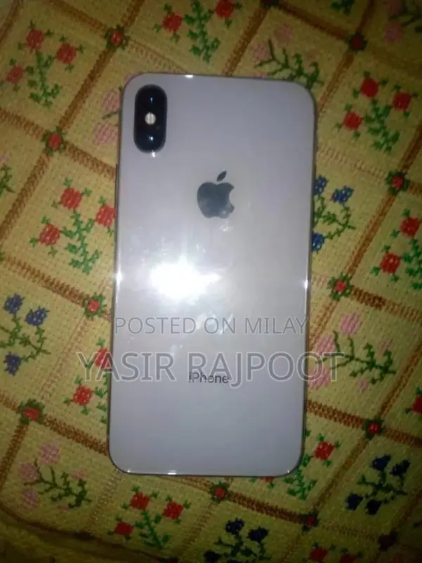 Apple iPhone 256GB with Face ID and Panel Change