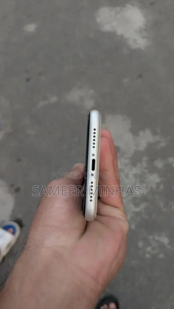 Apple iPhone 11 64GB Smartphone - Non PTA Approved