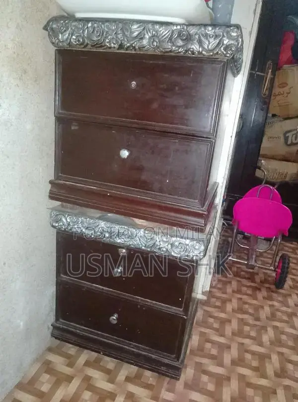 Complete Bedroom Set with King Size Bed and Mattress