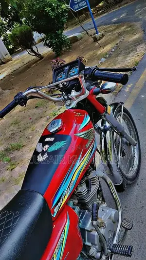 Honda 125cc Motorcycle - 2018 Model Sport Bike
