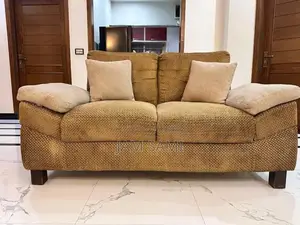 Classic 6-Seater Living Room Sofa Set in Good Condition