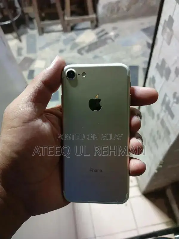 Apple iPhone 7 128GB Storage Smartphone with Issues