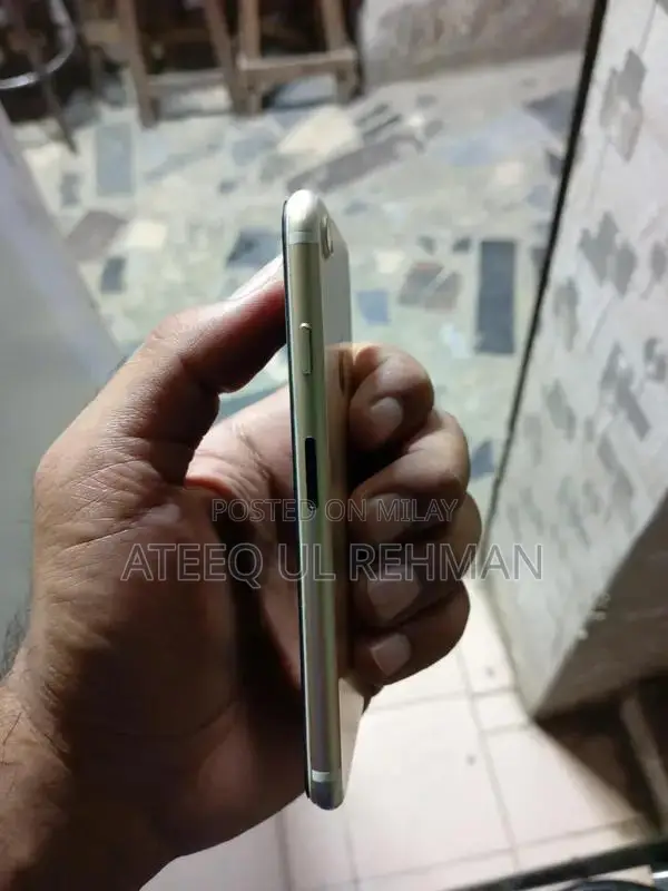 Apple iPhone 7 128GB Storage Smartphone with Issues