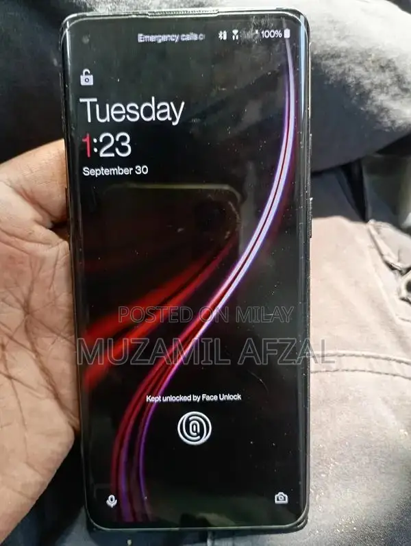 5G Smartphone with Excellent Condition and Minor Shade