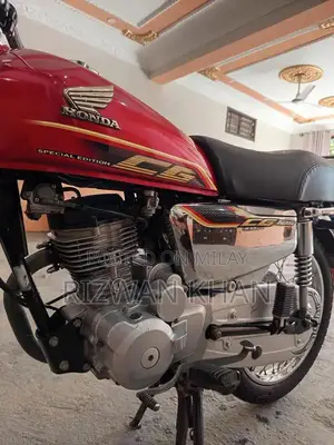 Honda 125 Motorcycle with Self Start System