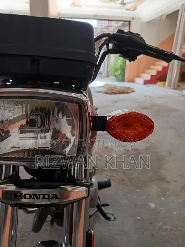 Honda 125 Motorcycle with Self Start System