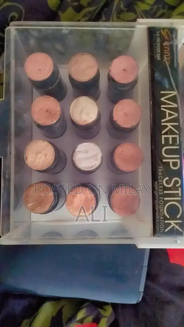 Genny Professional Makeup Paint Sticks - Versatile Daily Makeup Cosmet