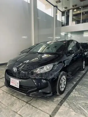 Toyota Yaris X Compact Sedan - Pearl Black Low Mileage