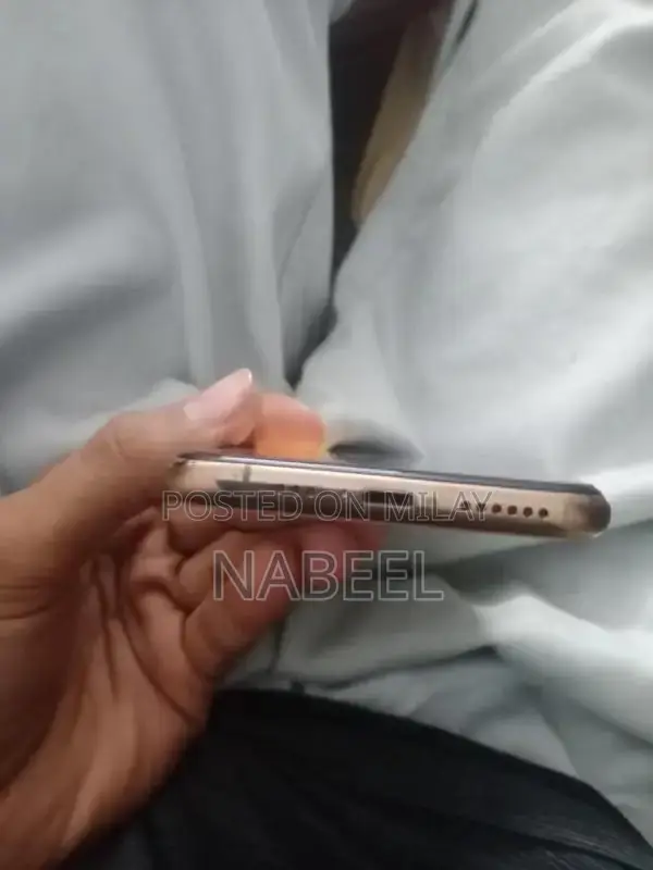 Apple iPhone 11 Pro 256GB Smartphone Premium Model