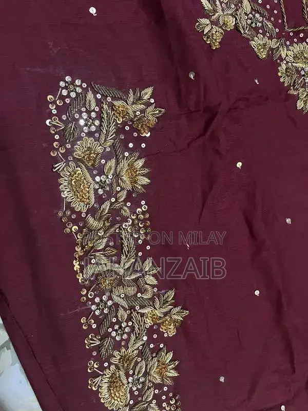 Pure Raw Silk Fabric - Dapka Kora Work Medium Size Textile