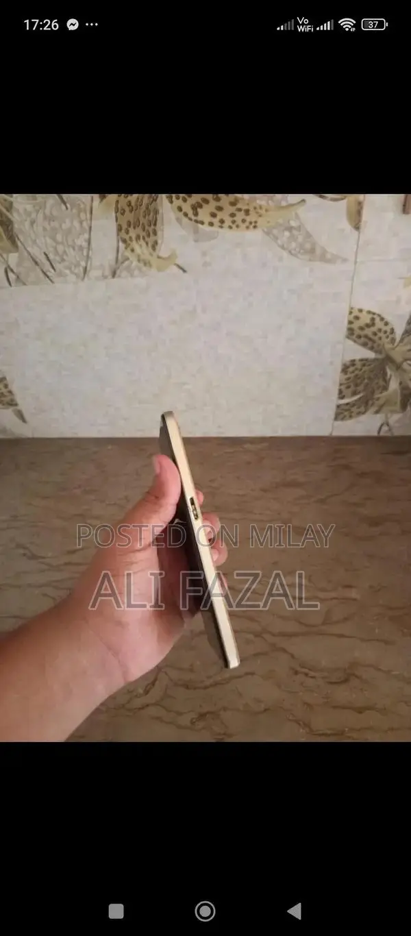 OnePlus Nord N20 SE Smartphone with Fast Charging