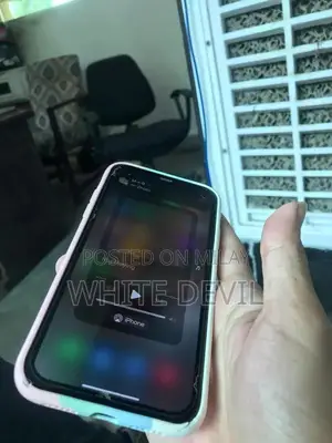 Apple iPhone XR 64GB Smartphone