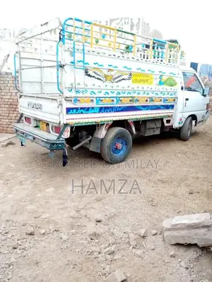 Hyundai Shahzore Mitsubishi Commercial Vehicle for Sale