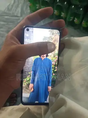 One Plus N200 5G Smartphone in Pristine Condition