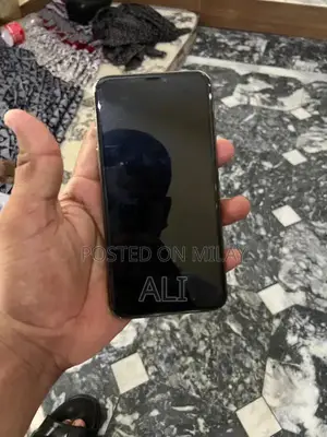 Apple iPhone 11 Pro Max 64GB Unlocked Smartphone