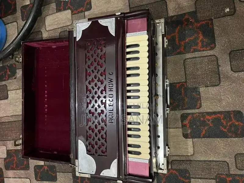 Paul & Co Harmonium - 9 Scale Changer Compact Keyboard