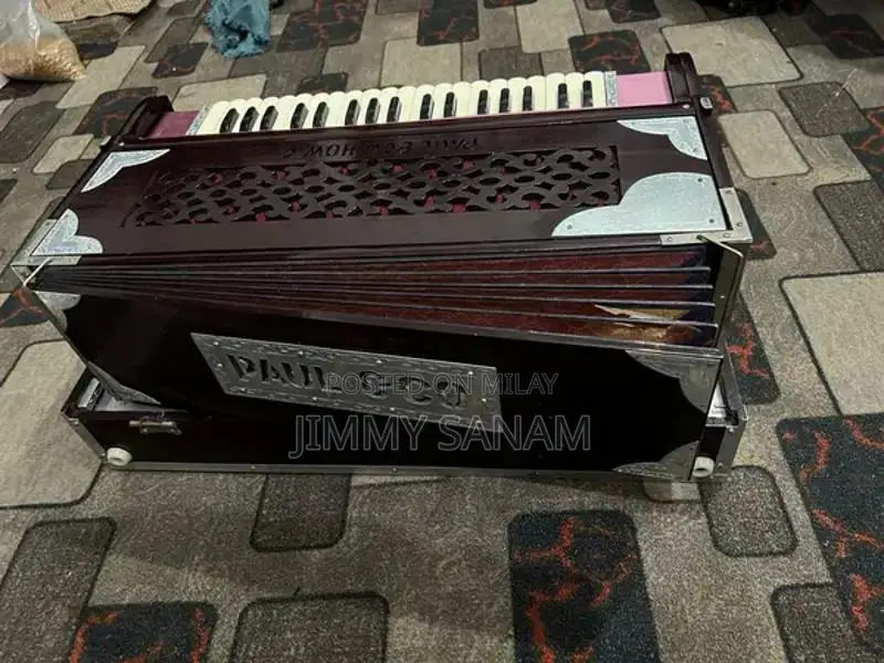 Paul & Co Harmonium - 9 Scale Changer Compact Keyboard