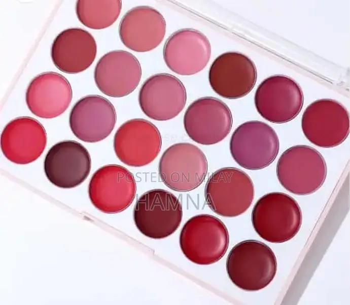 Professional Makeup 12-Color Lipstick Palette - Vibrant Long-Lasting S