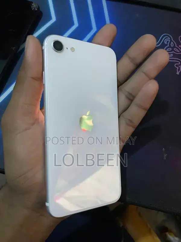 Apple iPhone SE 2020 Smartphone - White 128GB Storage