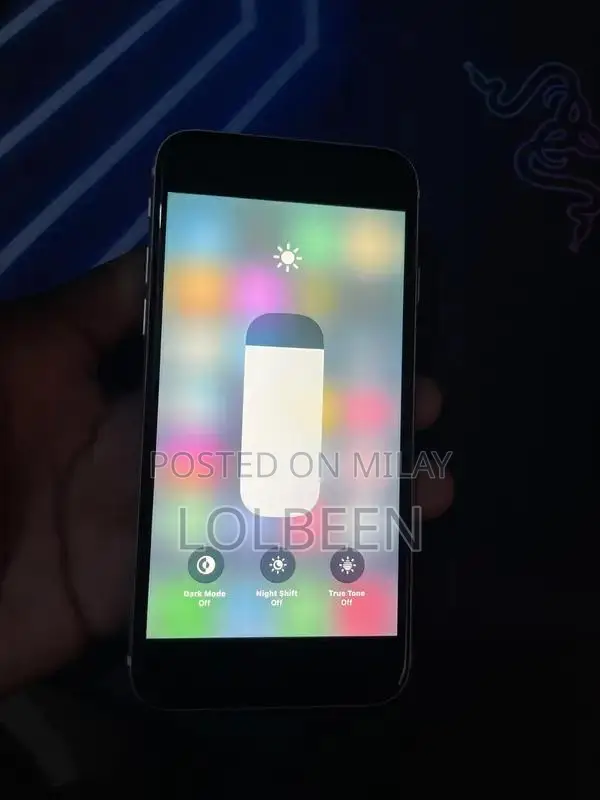 Apple iPhone SE 2020 Smartphone - White 128GB Storage