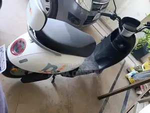 Evee Nisa Scooty 2025 - Low Mileage Urban Scooter