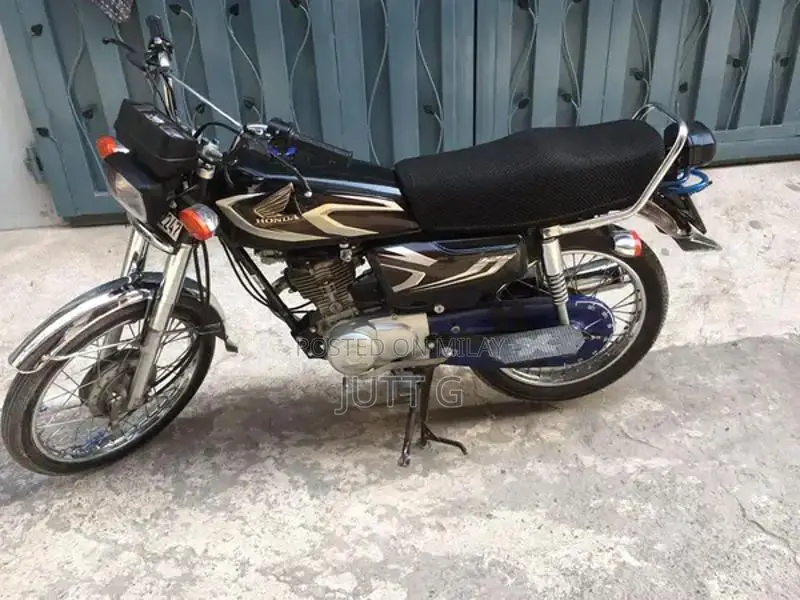 Honda 125cc Motorcycle - 2022 Model Compact Urban Ride