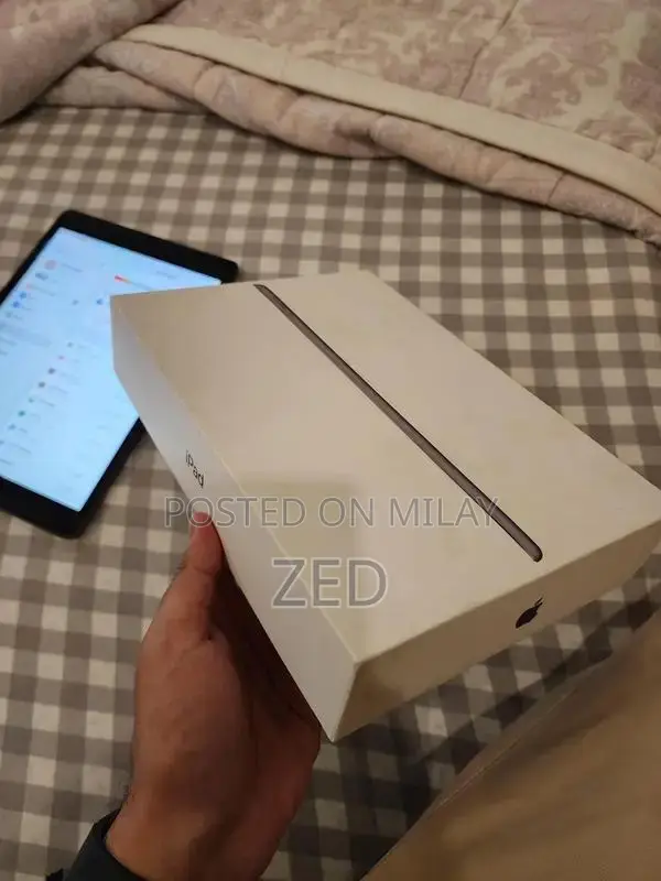 Apple iPad 8th Generation 32GB Wi-Fi Tablet