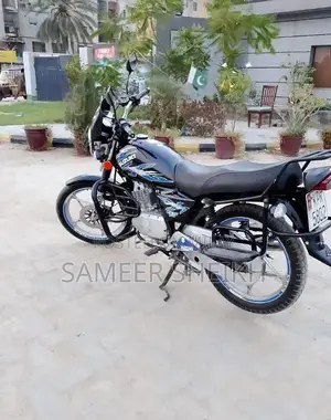 Suzuki GS 150 SE Motorcycle - Well-Maintained Single Cylinder Bike