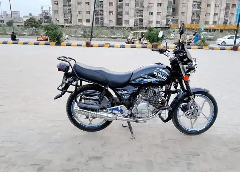 Suzuki GS 150 SE Motorcycle - Well-Maintained Single Cylinder Bike