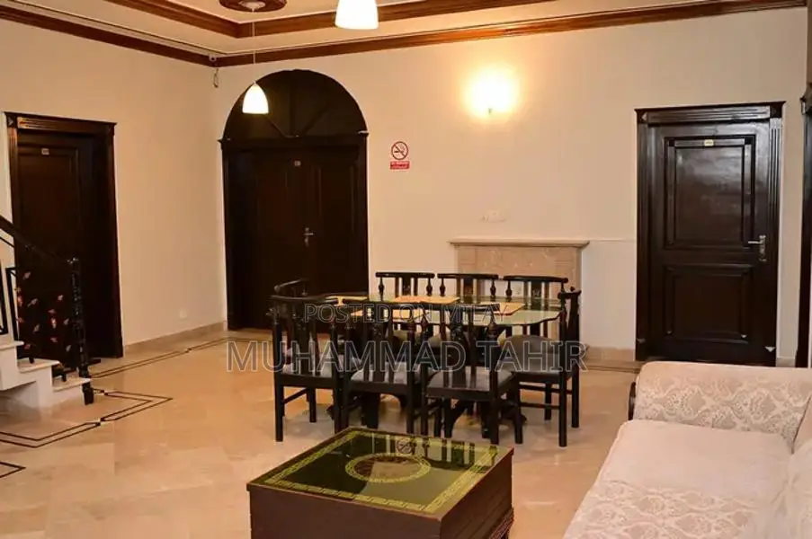 Guest House Rooms for Daily and Weekly Stays