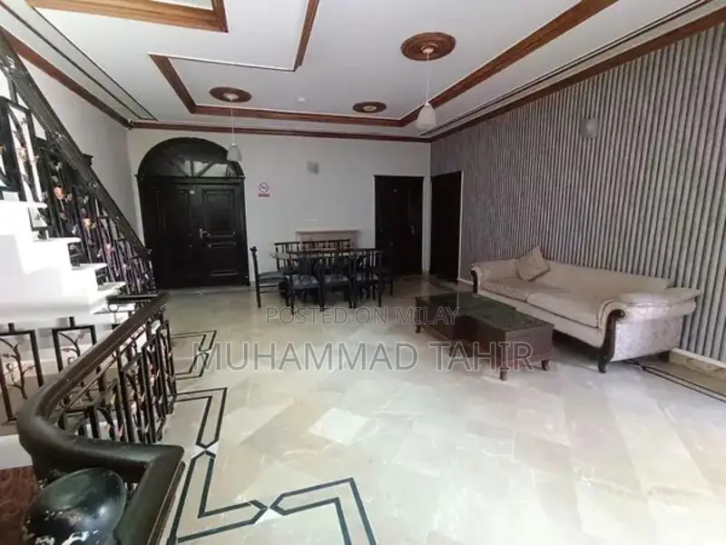 Guest House Rooms for Daily and Weekly Stays