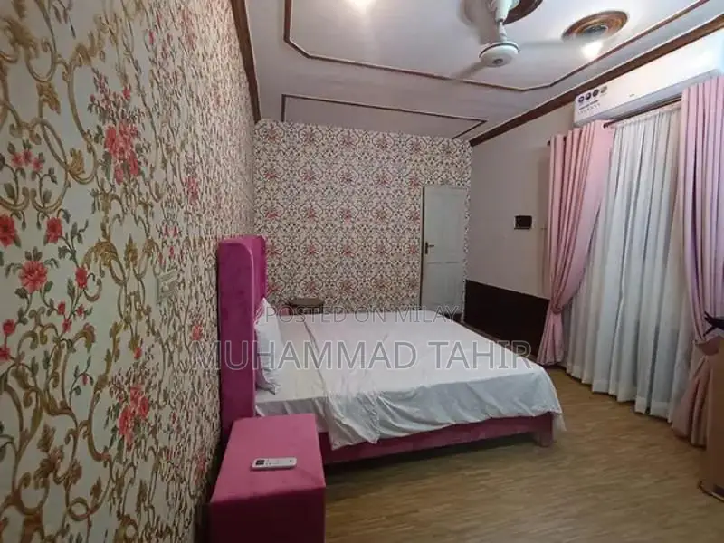 Guest House Rooms for Daily and Weekly Stays